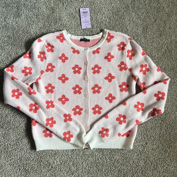 NWT Wild Fable Retro flower button up cardigan. small - Picture 2 of 3